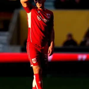 Joe Bryan vs. Wolverhampton Wanderers: Intense Clash in Sky Bet Championship Football Joe Bryan vs. Wolverhampton Wanderers: Intense Clash in Sky Bet Championship Football