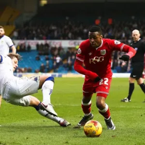 Jonathan Kodjia Charges Forward: Leeds United vs. Bristol City, Sky Bet Championship Clash, Elland Road Jonathan Kodjia Charges Forward: Leeds United vs. Bristol City, Sky Bet Championship Clash, Elland Road