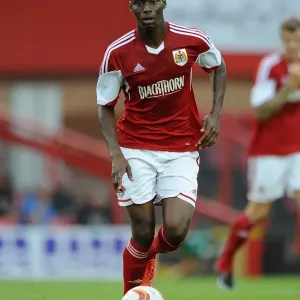 Jordan Wynter in Action: Bristol City vs. Reading Football Match