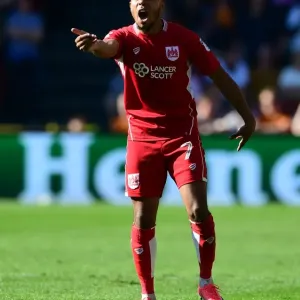 Korey Smith in Action: Bristol City vs. Wolverhampton Wanderers, Sky Bet Championship (April 8, 2017)
