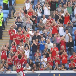 Lee Johnson Führt Bristol City An, Coventry City trifft sich