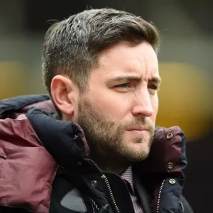 Lee Johnson Rallies Bristol City Against Bolton Wanderers in Sky Bet Championship Showdown at Ashton Gate Lee Johnson Rallies Bristol City Against Bolton Wanderers in Sky Bet Championship Showdown at Ashton Gate