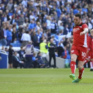 Lee Tomlin Print - Bristol City Warming Up Lee Tomlin Print - Bristol City Warming Up