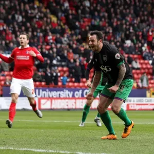 Lee Tomlin Scores Penalty Print