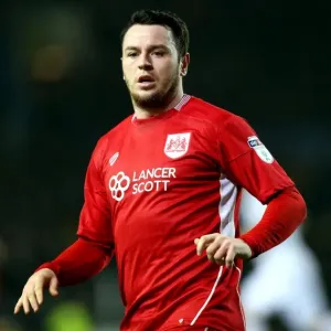 Leeds United vs. Bristol City: Lee Tomlin in Action at Elland Road, 2017 Leeds United vs. Bristol City: Lee Tomlin in Action at Elland Road, 2017