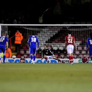 Leroy Lita Scores Against Bristol City: Middlesbrough Capitalize on David James Red Card in Championship Clash
