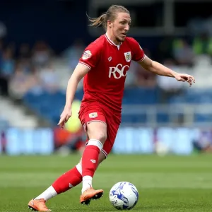 Luke Ayling of Bristol City in Action Against Queens Park Rangers, Sky Bet Championship (07.05.2016)