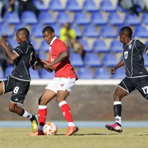 Mark Little Faces Off Against Mosimanegape Ntwanetsi in Extension Gunners vs. Bristol City Clash Mark Little Faces Off Against Mosimanegape Ntwanetsi in Extension Gunners vs. Bristol City Clash