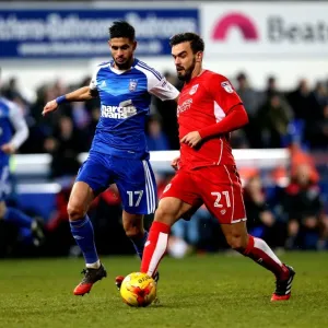 Marlon Pack in Action: Ipswich Town vs. Bristol City Championship Clash, December 2016