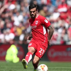 Marlon Pack of Bristol City in Action Against Birmingham City, Sky Bet Championship, May 2017