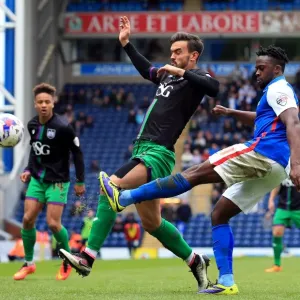 Marlon Pack vs. Hope Akpan Clash: Blackburn Rovers vs. Bristol City, Sky Bet Championship (230416) Marlon Pack vs. Hope Akpan Clash: Blackburn Rovers vs. Bristol City, Sky Bet Championship (230416)
