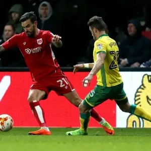Marlon Pack vs Ivo Pinto Clash: Bristol City vs Norwich City, Sky Bet Championship, Ashton Gate, 2017