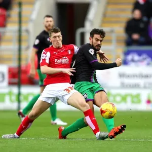 Marlon Pack vs. Richard Smallwood: Intense Tackle in Rotherham United vs. Bristol City Championship Clash Marlon Pack vs. Richard Smallwood: Intense Tackle in Rotherham United vs. Bristol City Championship Clash