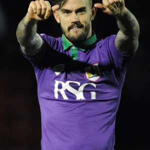 Marlon Pack's Euphoric Moment: Bristol City Secures Victory Over Leyton Orient (Sky Bet League One) Marlon Pack's Euphoric Moment: Bristol City Secures Victory Over Leyton Orient (Sky Bet League One)
