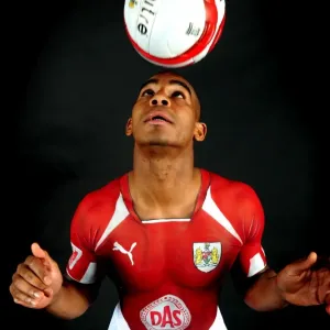 Marvin Elliott: A Beacon of Determination - Portrait from Bristol City's 08-09 Season