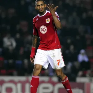 Marvin Elliott of Bristol City in Action Against Crystal Palace (Bristol City vs Crystal Palace, Championship, 28/12/2010)