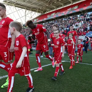 Mascots Lead Out Bristol City and Barnsley Players at Ashton Gate, Sky Bet Championship (220417)