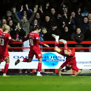 Matt Tubbs Scores Upset Win for Crawley Town over Bristol City in FA Cup (07/01/2012)