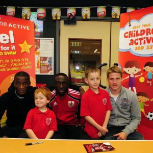 Bristol City FC Print: Meet the Players Photo Book Bristol City FC Print: Meet the Players Photo Book