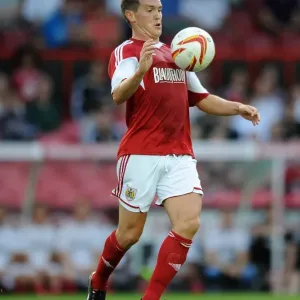 Neil Kilkenny in Action: Bristol City vs Reading Football Match