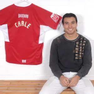 Nick Carle: A Beacon of Determination in Bristol City Football Club Colors