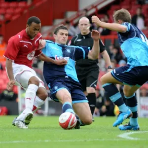 Nicky Maynard: In Action Against Wycombe Wanderers (Bristol City vs Wycombe Wanderers) Nicky Maynard: In Action Against Wycombe Wanderers (Bristol City vs Wycombe Wanderers)
