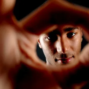 Nicky Maynard: A Beacon of Determination in Bristol City's 09-10 Season