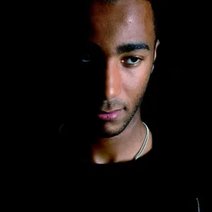 Nicky Maynard: A Beacon of Determination in Bristol City's 09-10 Season