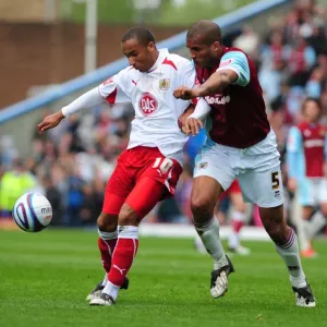 Nicky Maynard and Clarke Carlisle: A Rivalry Unfolds - Burnley vs. Bristol City