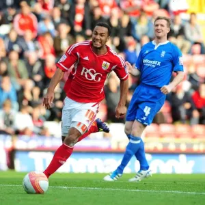 Nicky Maynard's Intense Effort: Bristol City vs Birmingham City, Championship Match, 23/10/2011