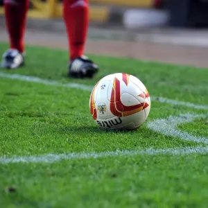 Nicky Shorey Prepares for Corner Kick: Bristol City vs Colchester United, Sky Bet League One Nicky Shorey Prepares for Corner Kick: Bristol City vs Colchester United, Sky Bet League One