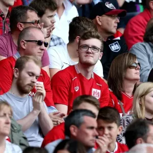 Passionate Bristol City Fans at Ashton Gate Stadium during Sky Bet Championship Match against Derby County (17/09/2016)