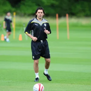 Pre-Season Training: The Road to Glory with Bristol City First Team (09-10) Pre-Season Training: The Road to Glory with Bristol City First Team (09-10)