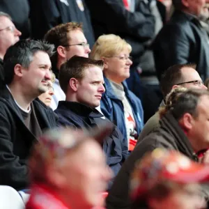 The Rivalry Roars: Nottingham Forest vs. Bristol City - Season 08-09 Football Match