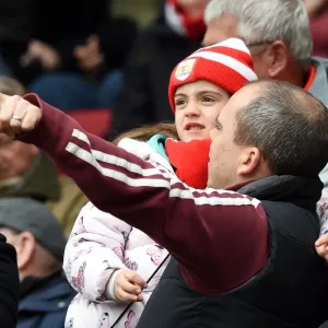 Roaring Crowd at Ashton Gate: Bristol City vs. Bolton Wanderers, Sky Bet Championship 2016 Roaring Crowd at Ashton Gate: Bristol City vs. Bolton Wanderers, Sky Bet Championship 2016