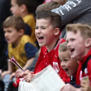 Sea of Passion: Bristol City vs Queens Park Rangers at Ashton Gate, Sky Bet Championship (14/04/2017)