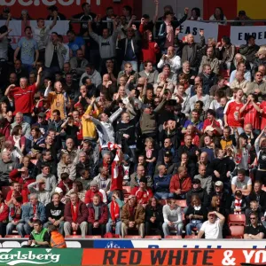 A Sea of Passionate Unity: Bristol City Football Club Fans A Sea of Passionate Unity: Bristol City Football Club Fans