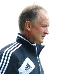 Sean O'Driscoll Leads Bristol City in Sky Bet League One Clash Against Wolves