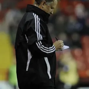 Sean O'Driscoll Leads Bristol City in Sky Bet League One Match Against Leyton Orient (November 2013)