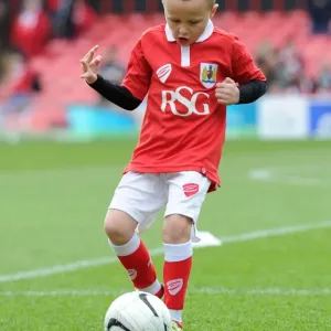 Print of Bristol City vs Rochdale Football Match at Ashton Gate Print of Bristol City vs Rochdale Football Match at Ashton Gate