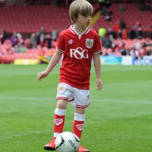 Showdown at Ashton Gate: Exciting Rivalry between Bristol City and Walsall, Sky Bet League One, May 3, 2015