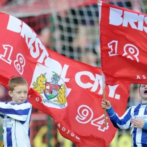 Showdown at Ashton Gate: Sky Bet League One - Guard of Honor Moment (Bristol City vs. Notts County, January 2015) Showdown at Ashton Gate: Sky Bet League One - Guard of Honor Moment (Bristol City vs. Notts County, January 2015)