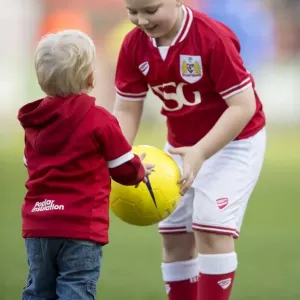 Sky Bet Championship Showdown: Bristol City vs Birmingham City at Ashton Gate Stadium (January 2016) - Mascots Clash
