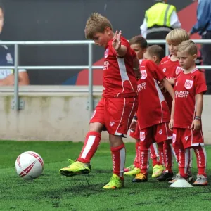 Sky Bet Championship Showdown: Bristol City vs Newcastle United at Ashton Gate (August 2016)