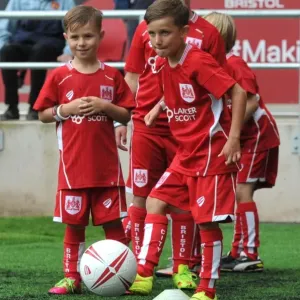 Sky Bet Championship Showdown: Bristol City vs Newcastle United at Ashton Gate (August 2016)