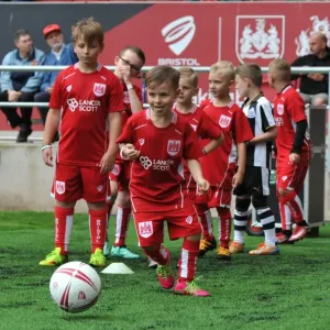 Sky Bet Championship Showdown: Bristol City vs Newcastle United at Ashton Gate (August 2016)