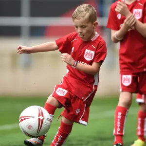 Sky Bet Championship Showdown: Bristol City vs Newcastle United at Ashton Gate (August 2016)
