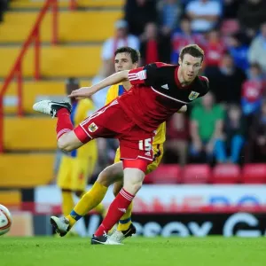 Stephen Pearson in Action: Championship Showdown at Ashton Gate - Bristol City vs Crystal Palace, 2012