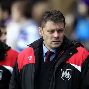 Steve Cotterill Leads Bristol City at Reading, 2016