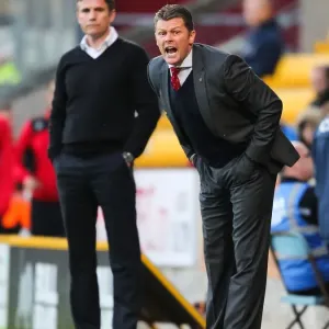 Steve Cotterill and Promotion-Bound Bristol City Celebrate Victory over Bradford City in League One Decider